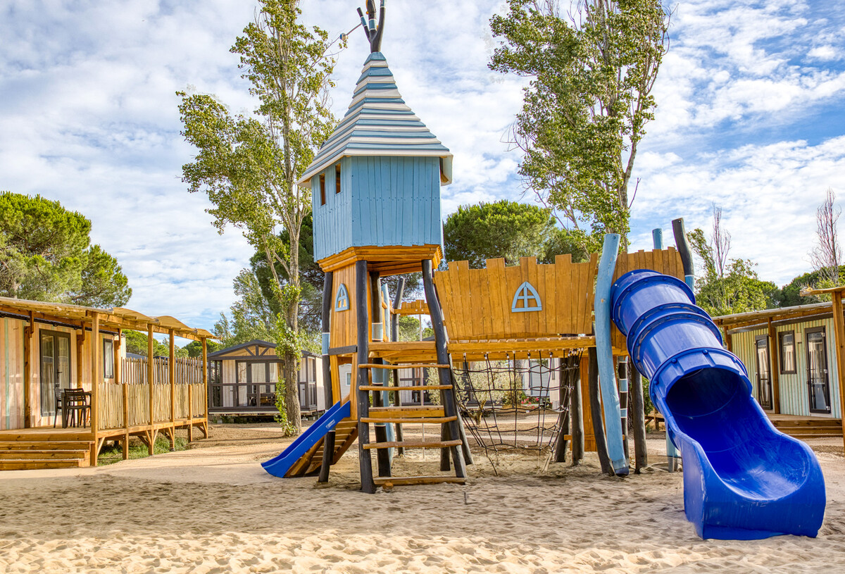 _09_aire_jeux_elysee-60388696.jpg
